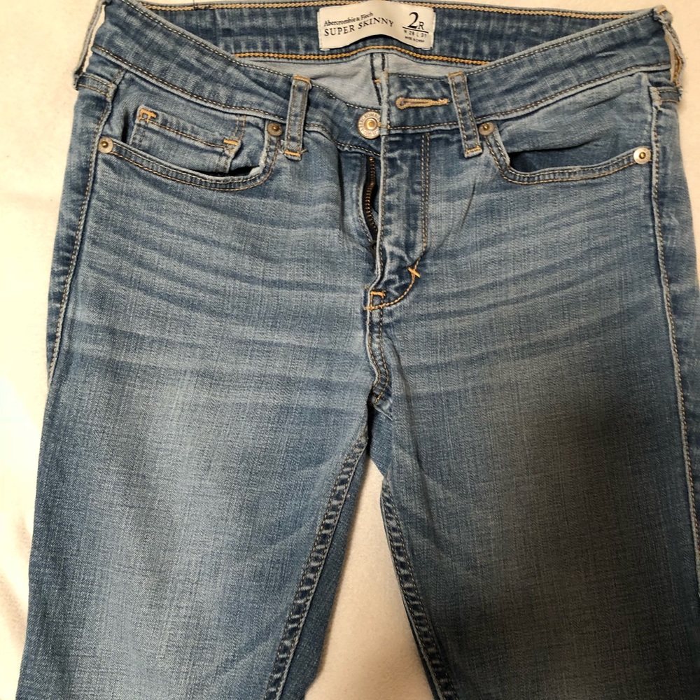 Abercrombie Light Washed Skinny Jeans
